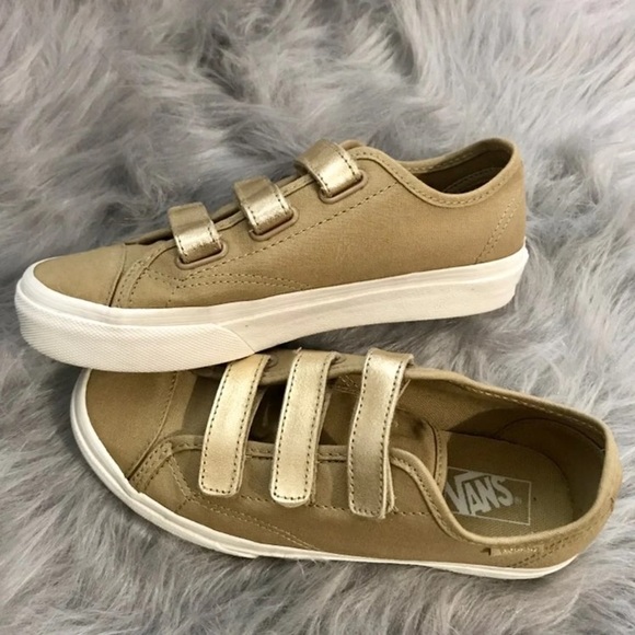 Vans - Picture 2 of 7